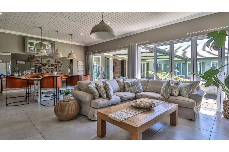 5 Bedroom Property for Sale in Num Num Cape Estate Western Cape